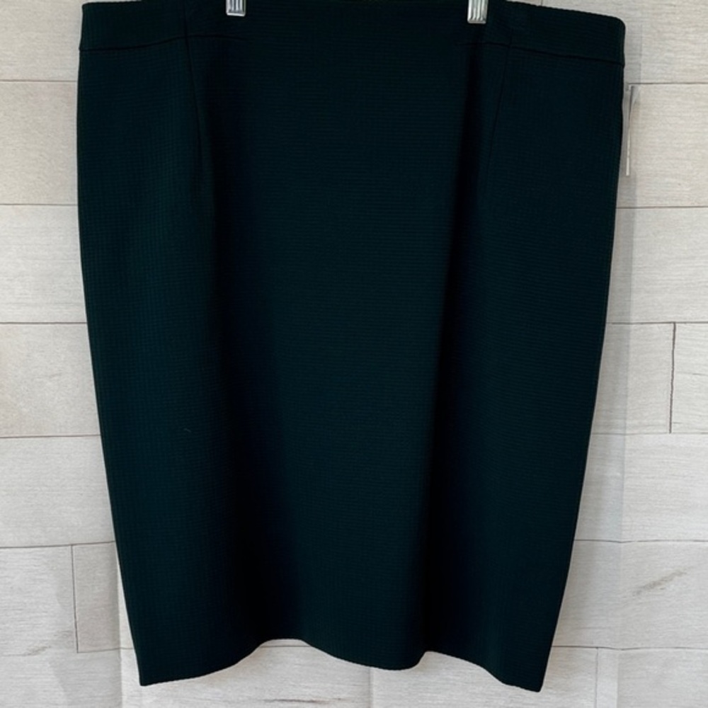 Boss Hugo Boss Classic Hunter Green Pencil Skirt NEW with tags size 18